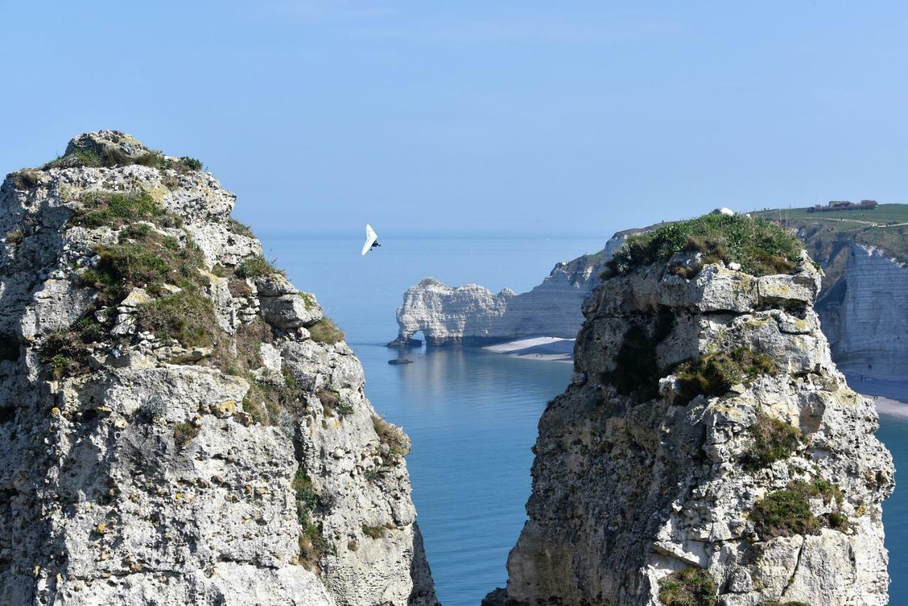 Detective Etretat