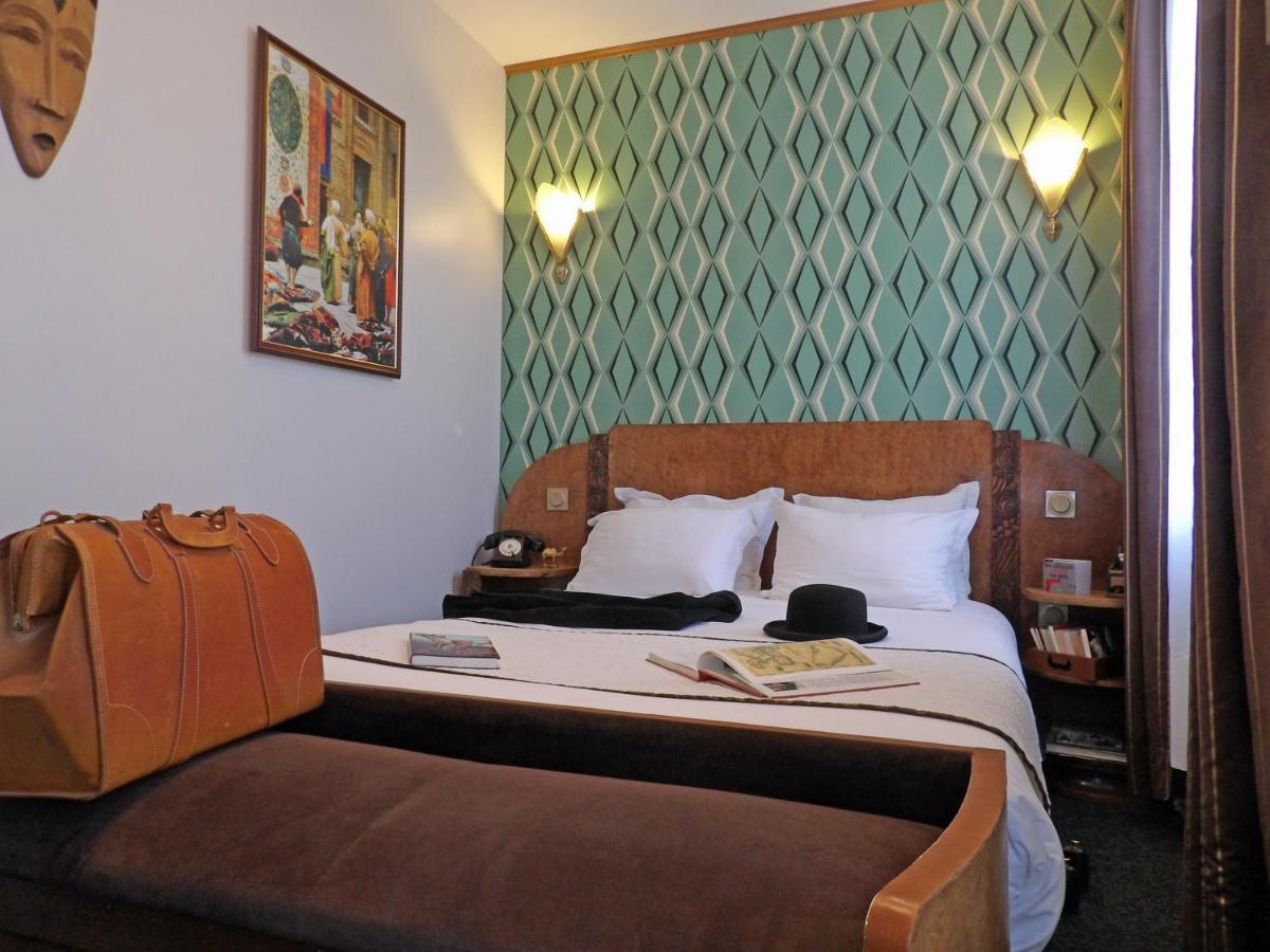Detective Hotel 2*